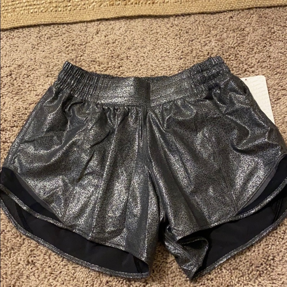 Lululemon Hotty Hot Short Long